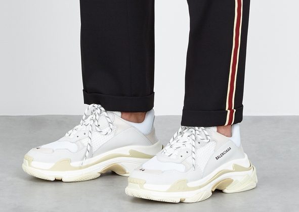 balenciaga outfit triple s