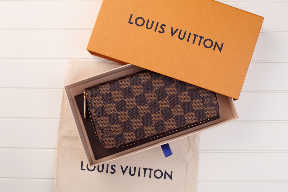 Come riconoscere un portafoglio Louis Vuitton originale - PHANTOMAG